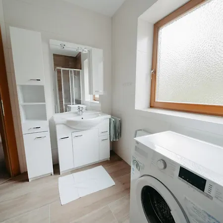Ferienhaeuser Inge Und Seeblick Apartmán *